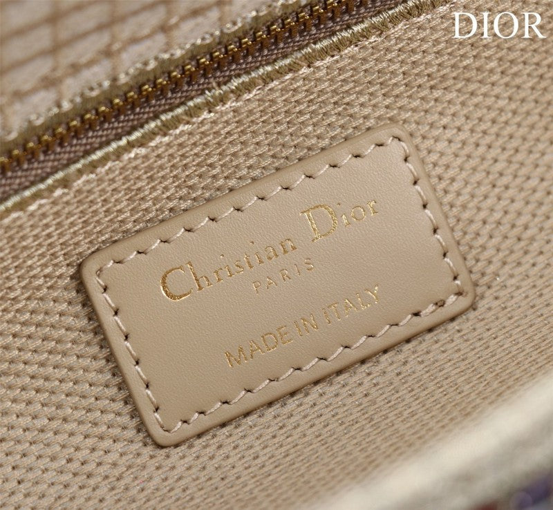 LTB - Luxe Touch Bags - 2002