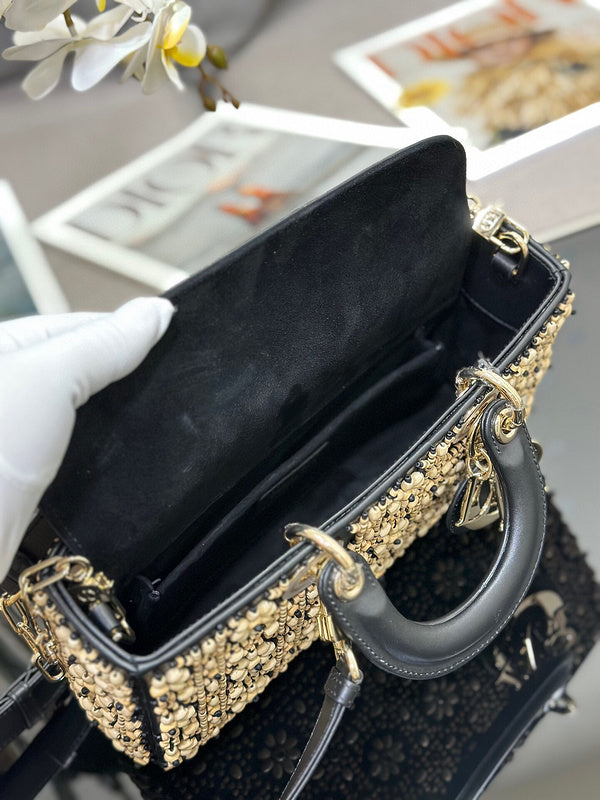 LTB - Luxe Touch Bags - 123