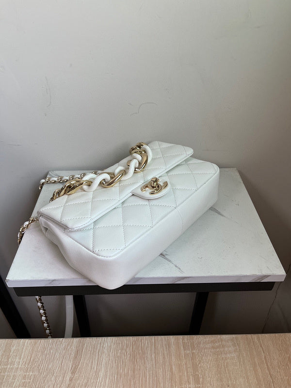 Luxe Touch Bags 

 -  Bags - 2704