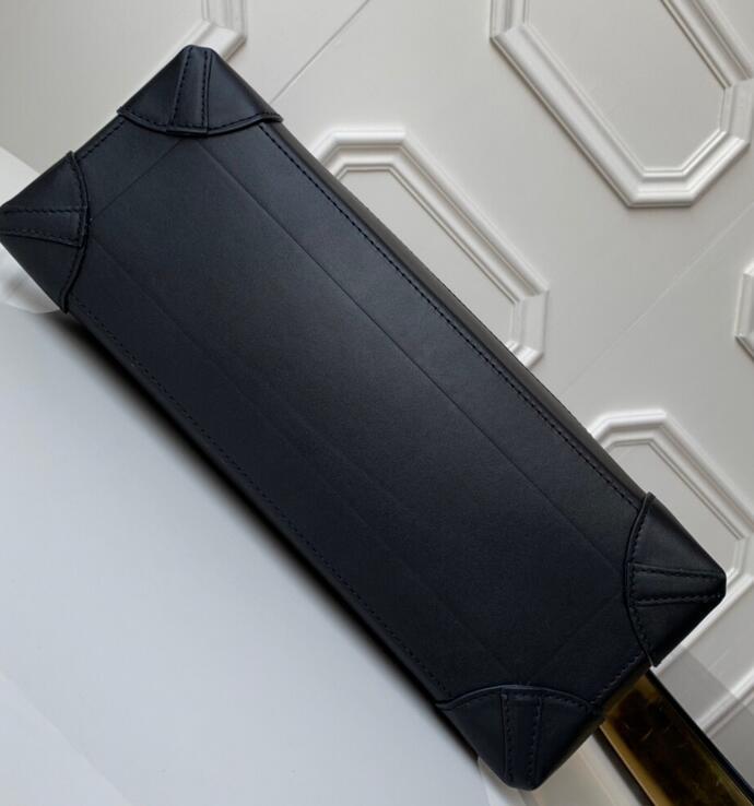 Luxe Touch Bags -   2930
