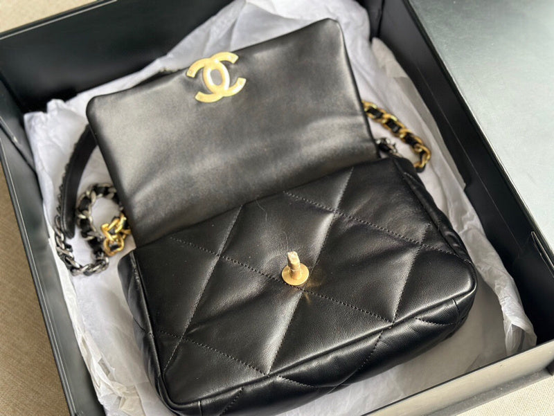 Luxe Touch Bags 

 -  Bags - 2627