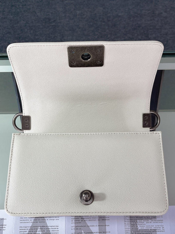 Luxe Touch Bags 

 -  Bags - 3199