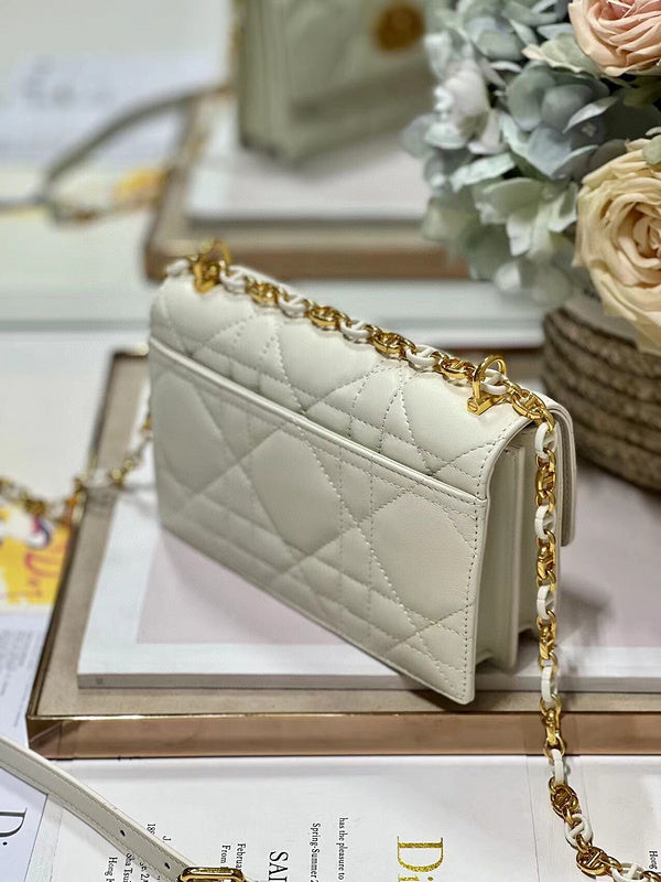 LTB - Luxe Touch Bags - 585