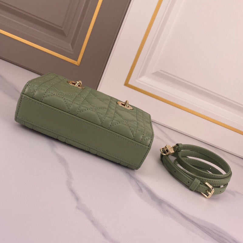 LTB - Luxe Touch Bags - 637