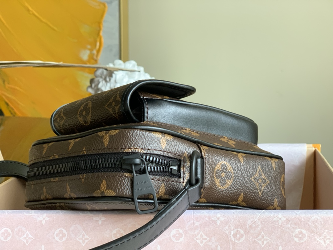 Luxe Touch Bags