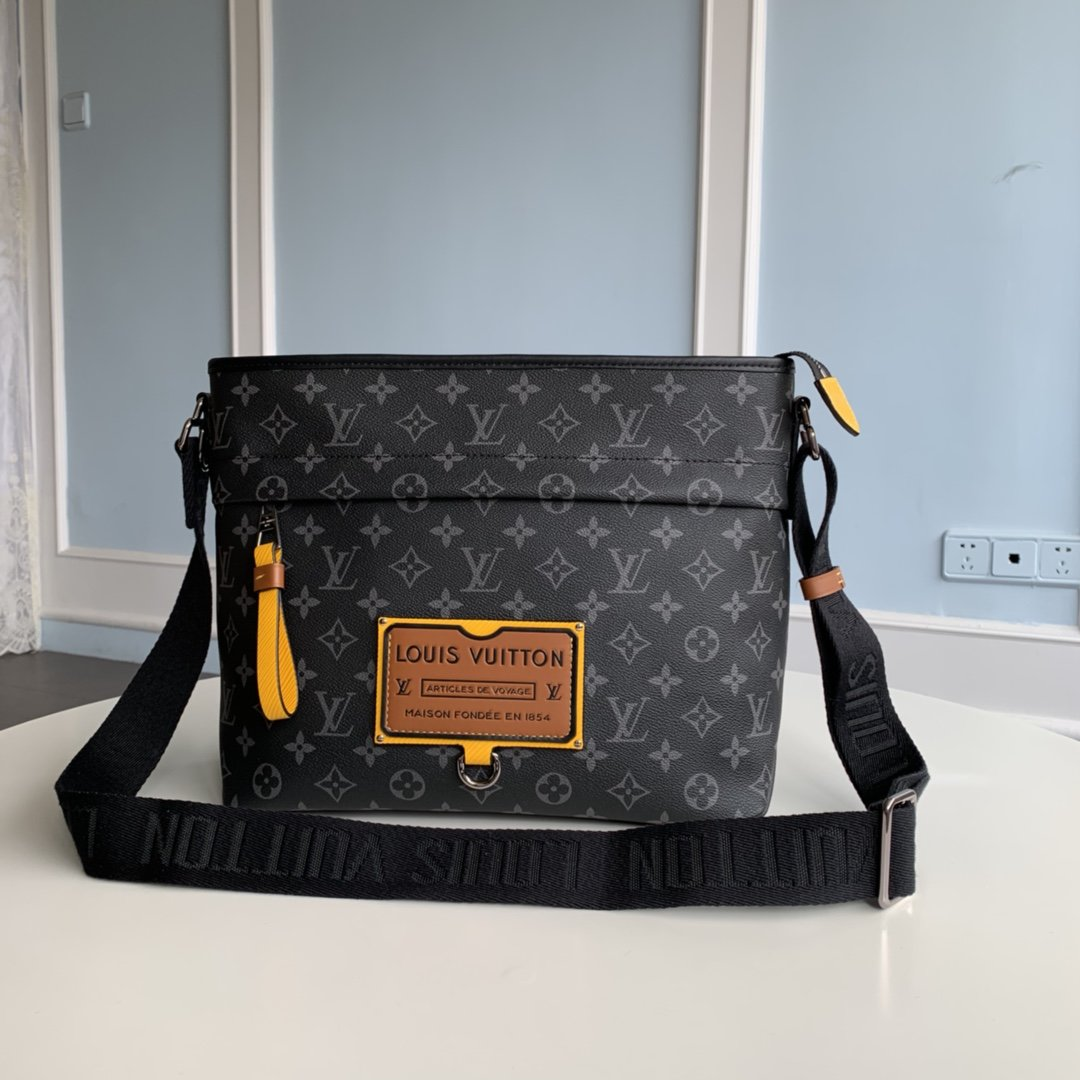Luxe Touch Bags