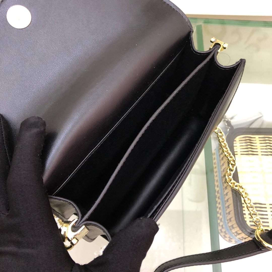 Luxe Touch Bags