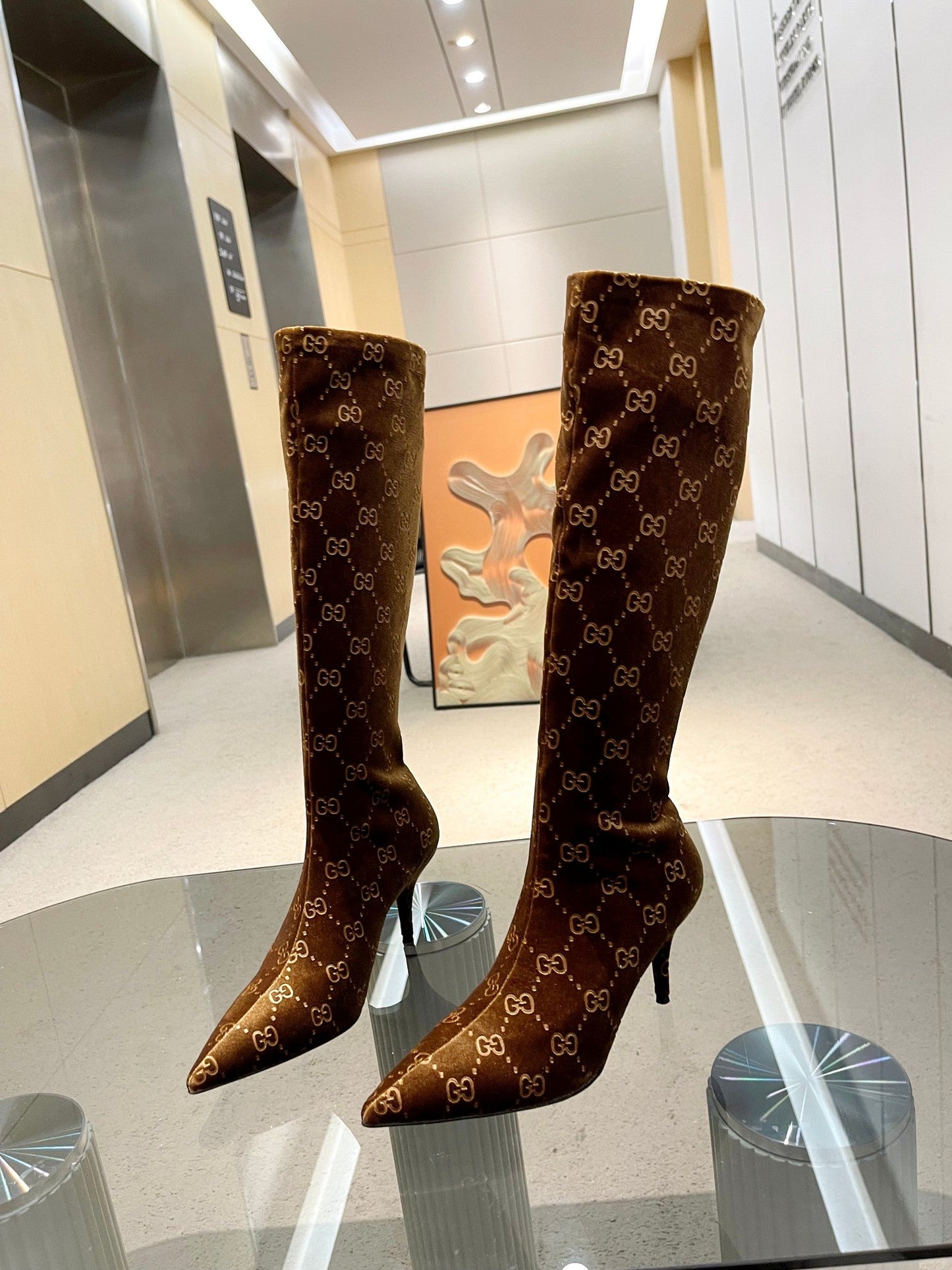 DD WOMEN'S GG KNEE-HIGH BOOT BROWN