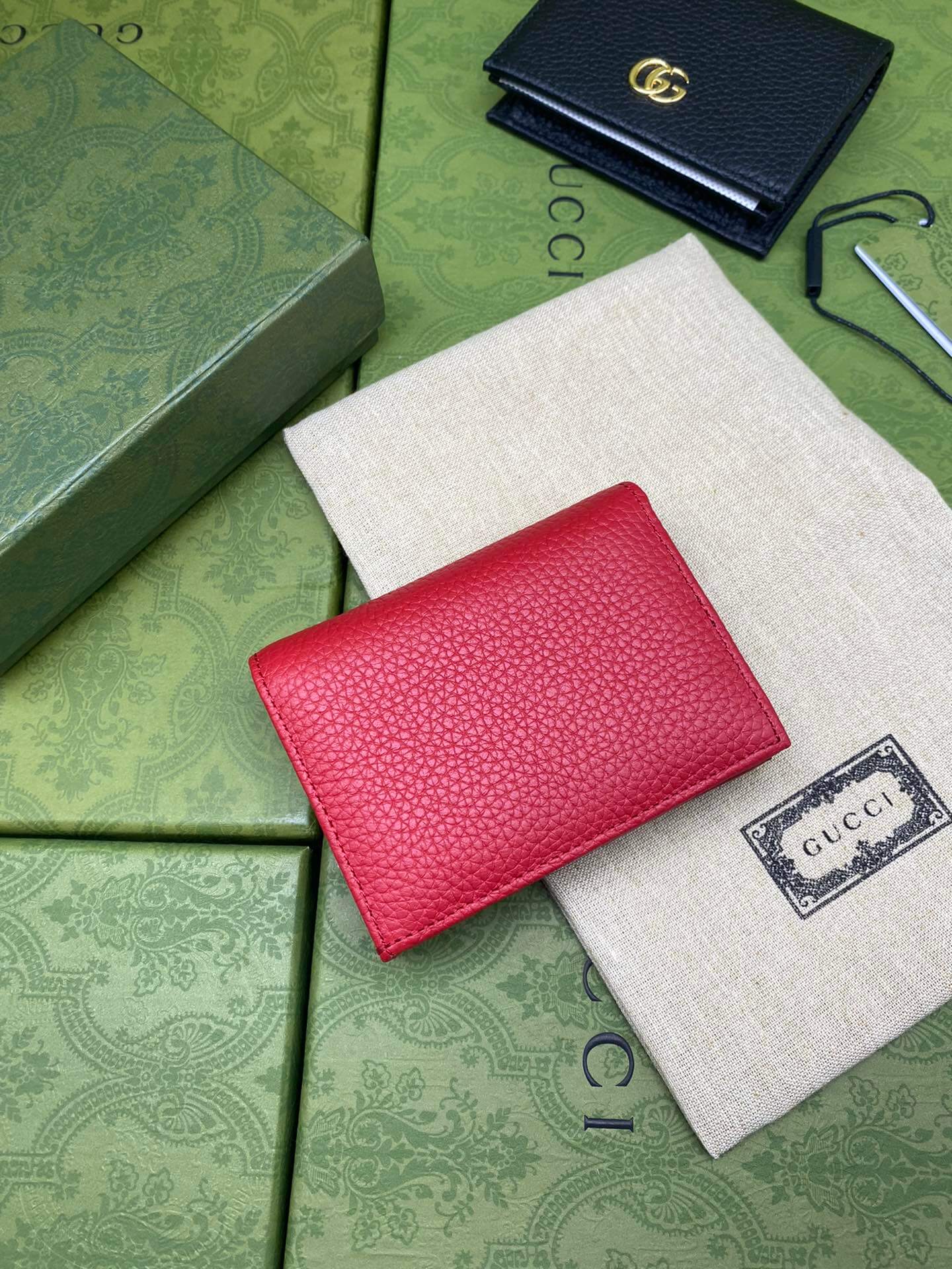 GG Pure cowhide wallet red short design