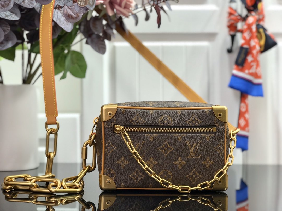 Luxe Touch Bags