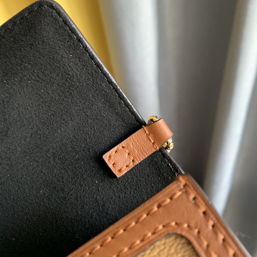Luxe Touch Bags
