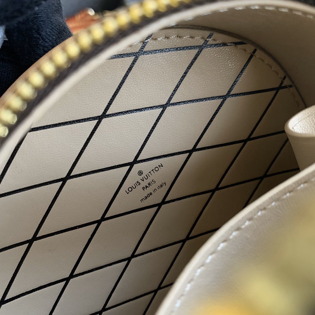 Luxe Touch Bags