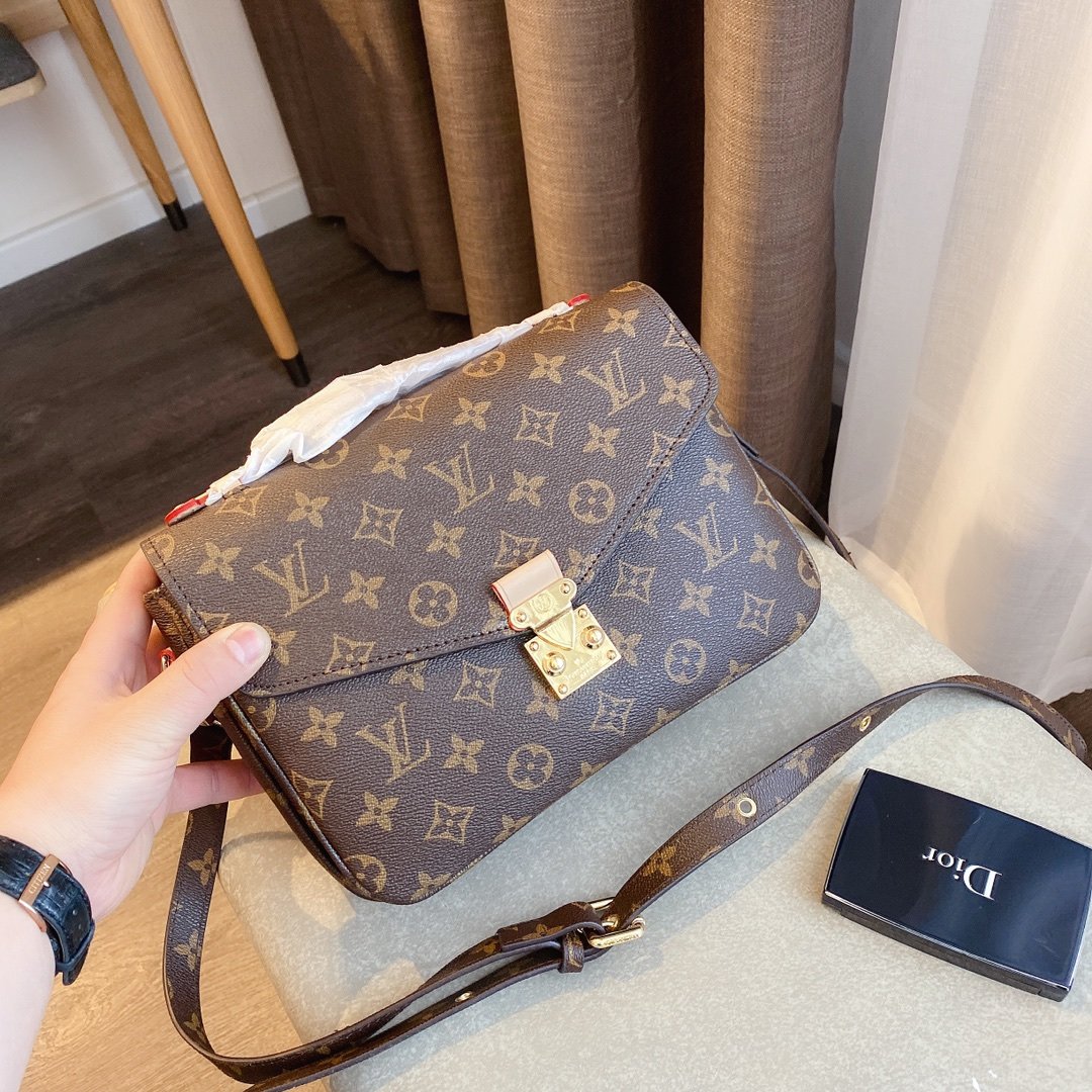 Luxe Touch Bags