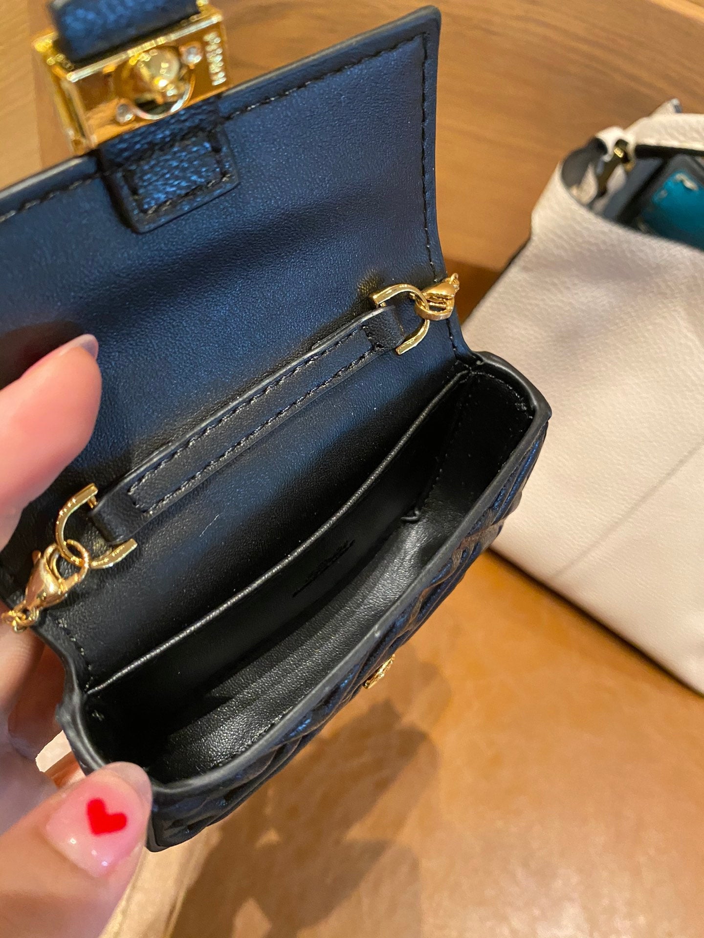 Luxe Touch -  Bag - FED - 460