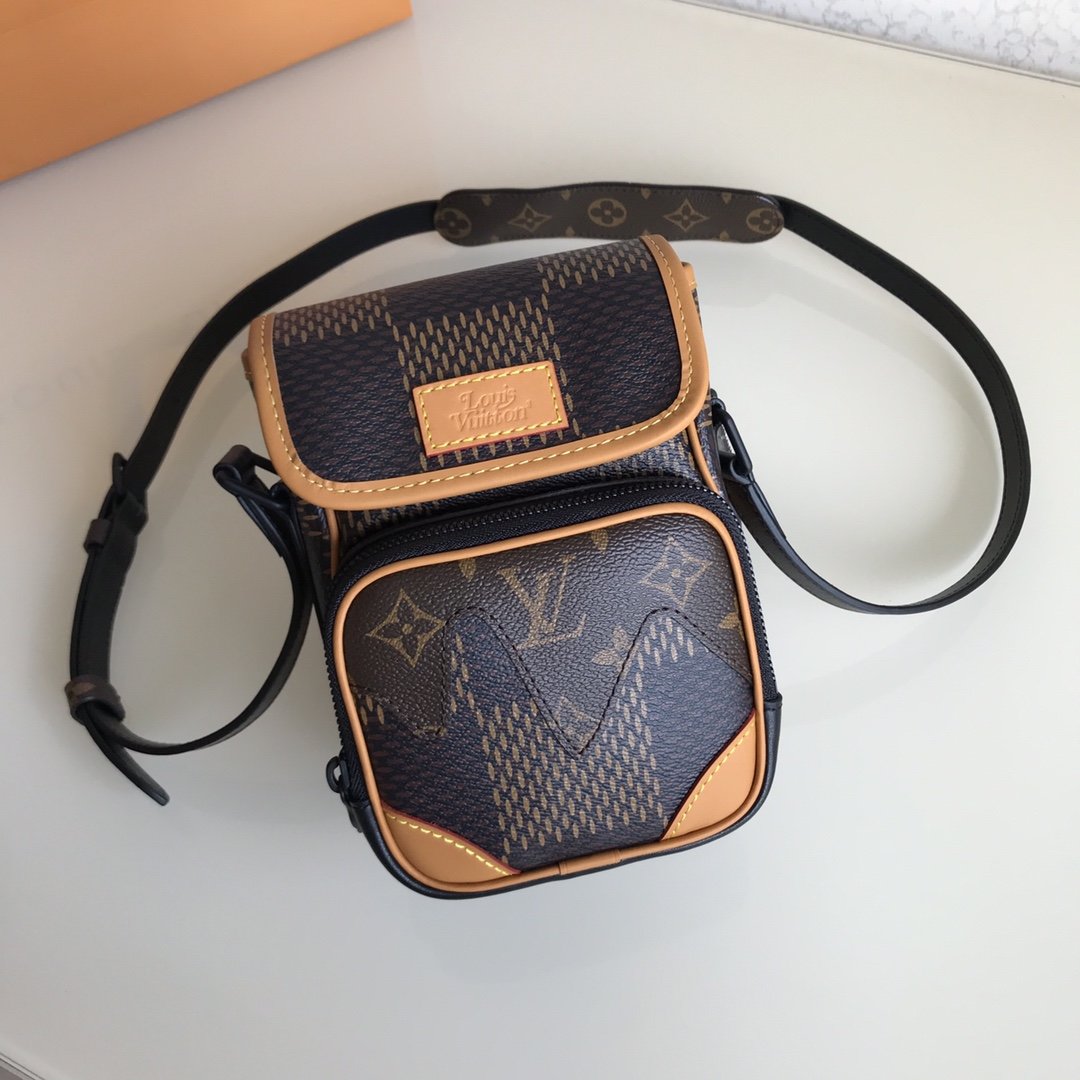 Elite Carryalls