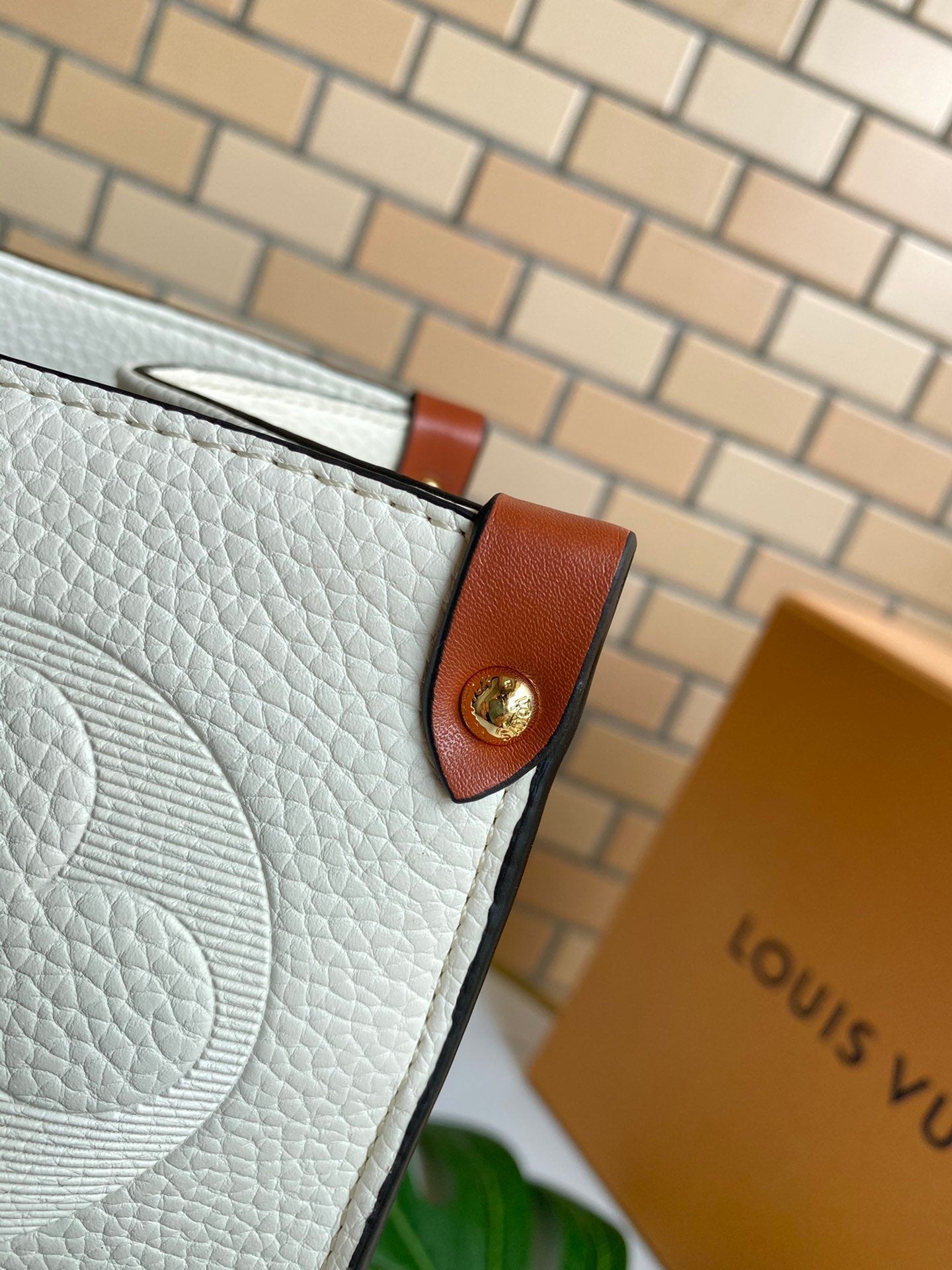 Luxe Touch Bags