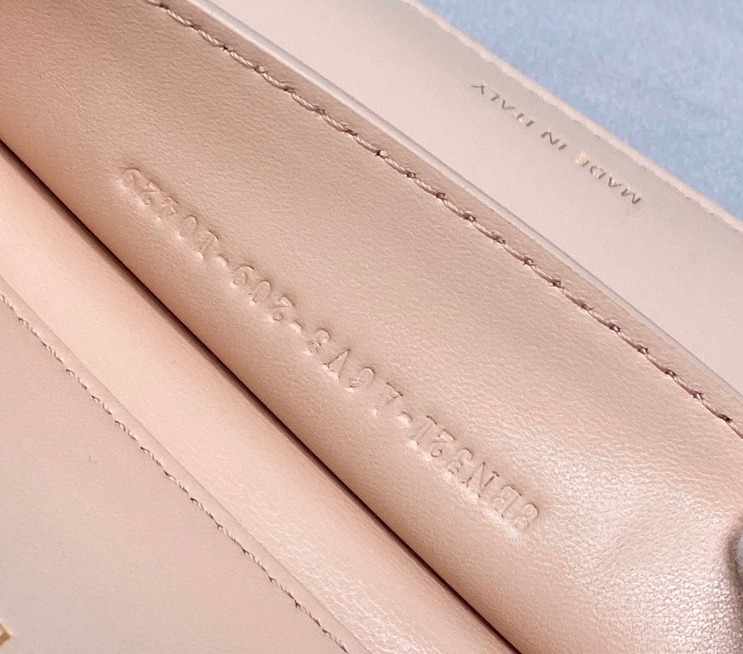 Luxe Touch Bags -  Bag - FED - 452