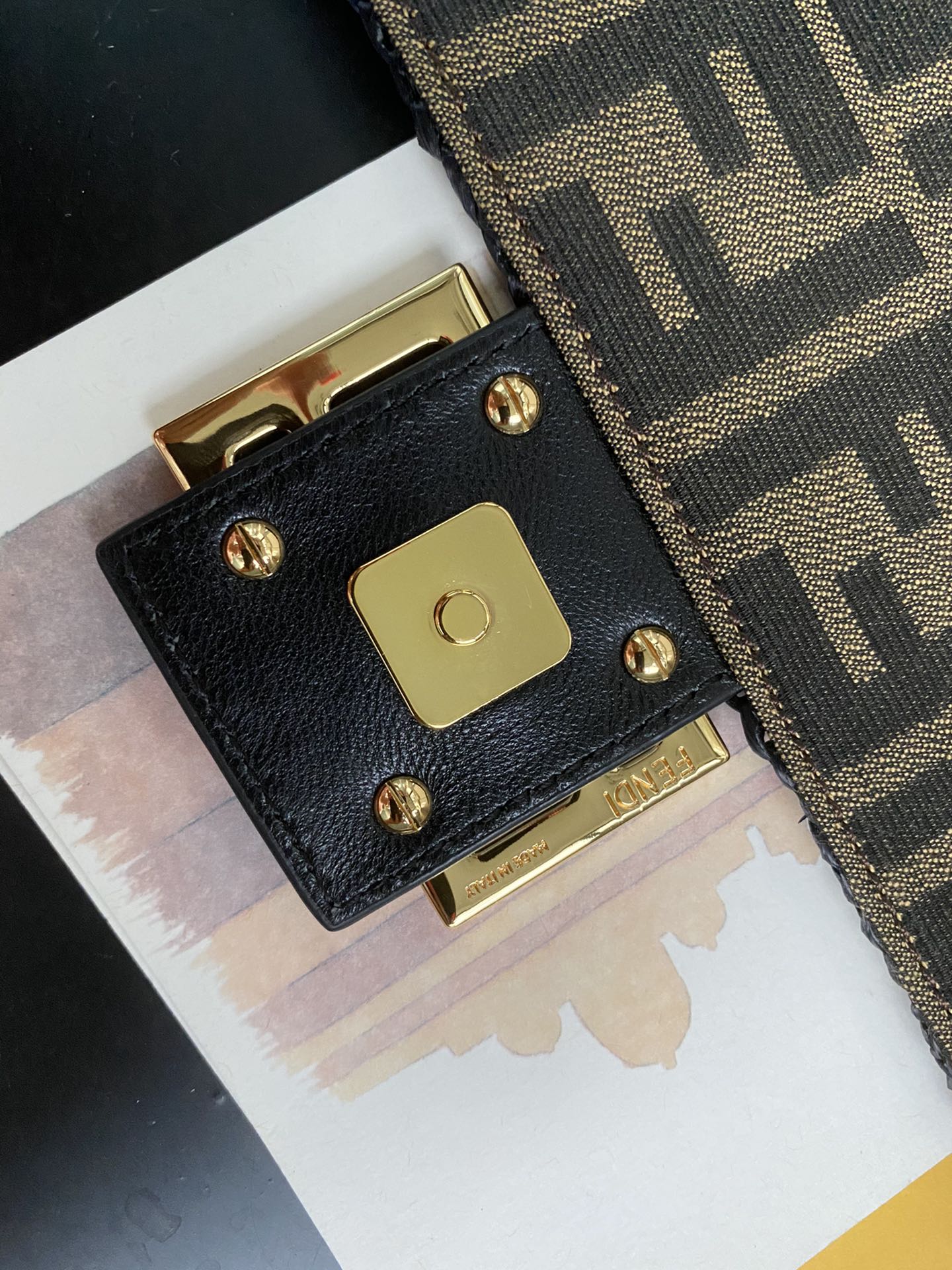Luxe Touch -  Bag - FED - 428