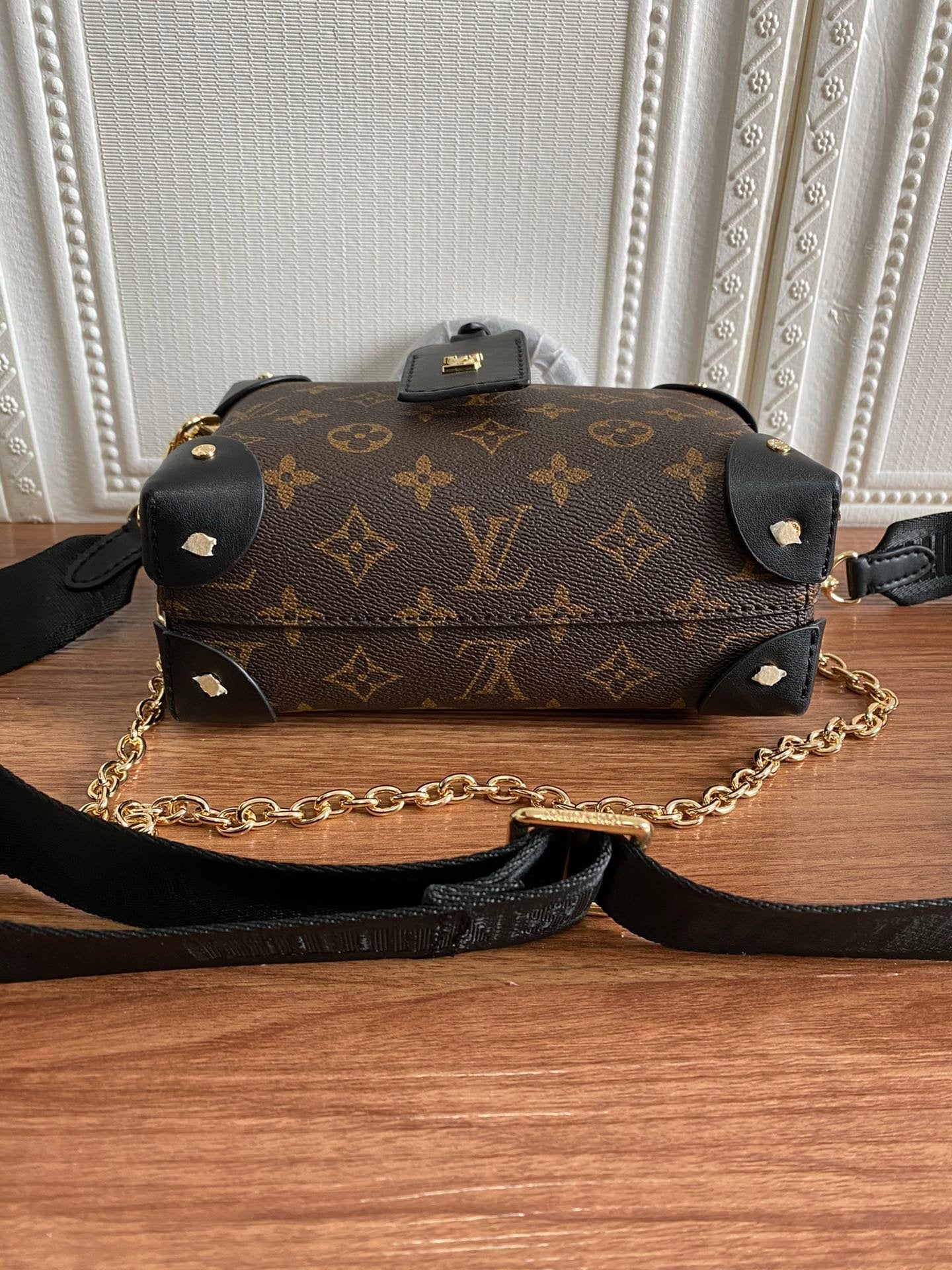Luxe Touch Bags