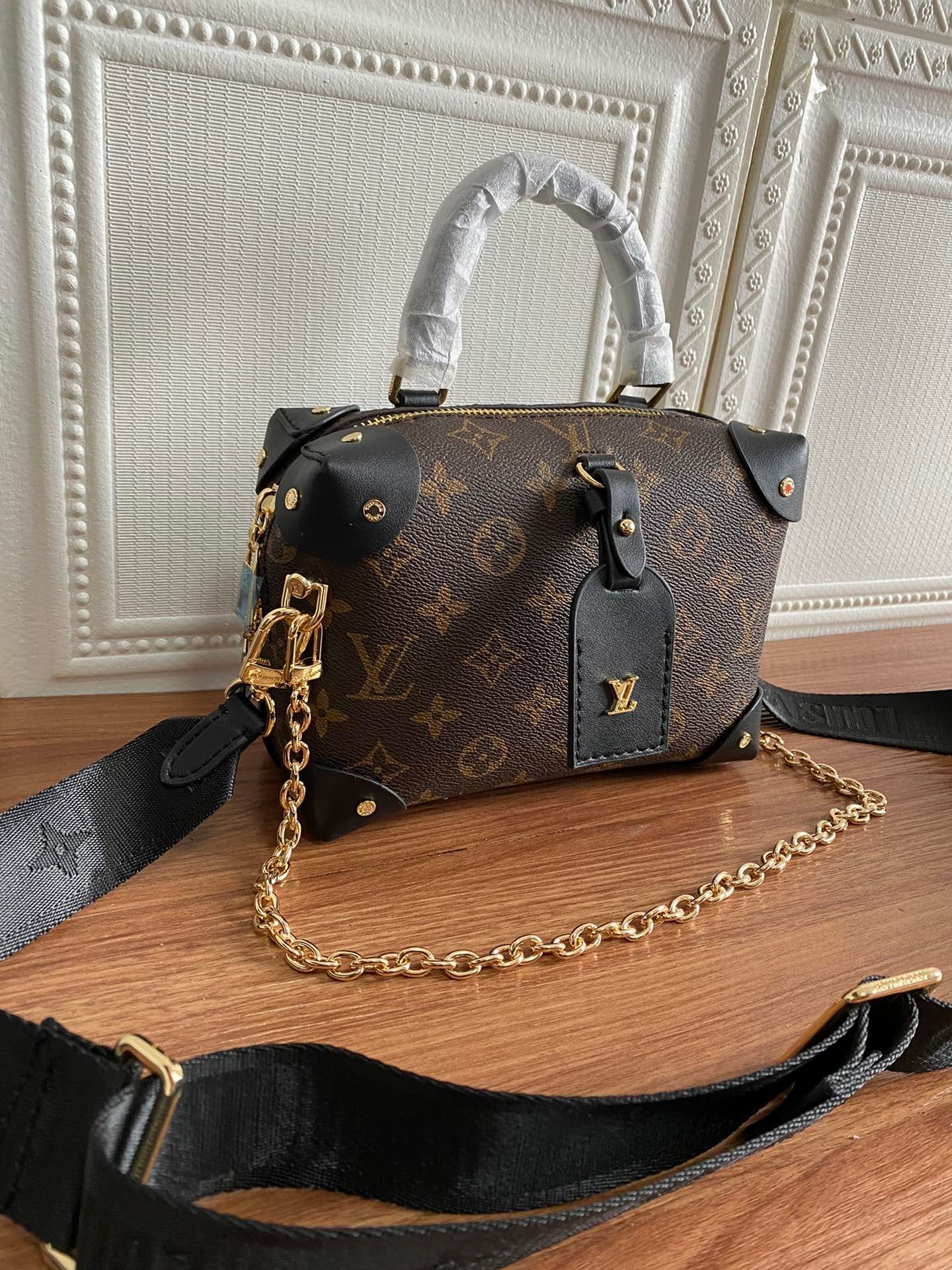 Luxe Touch Bags