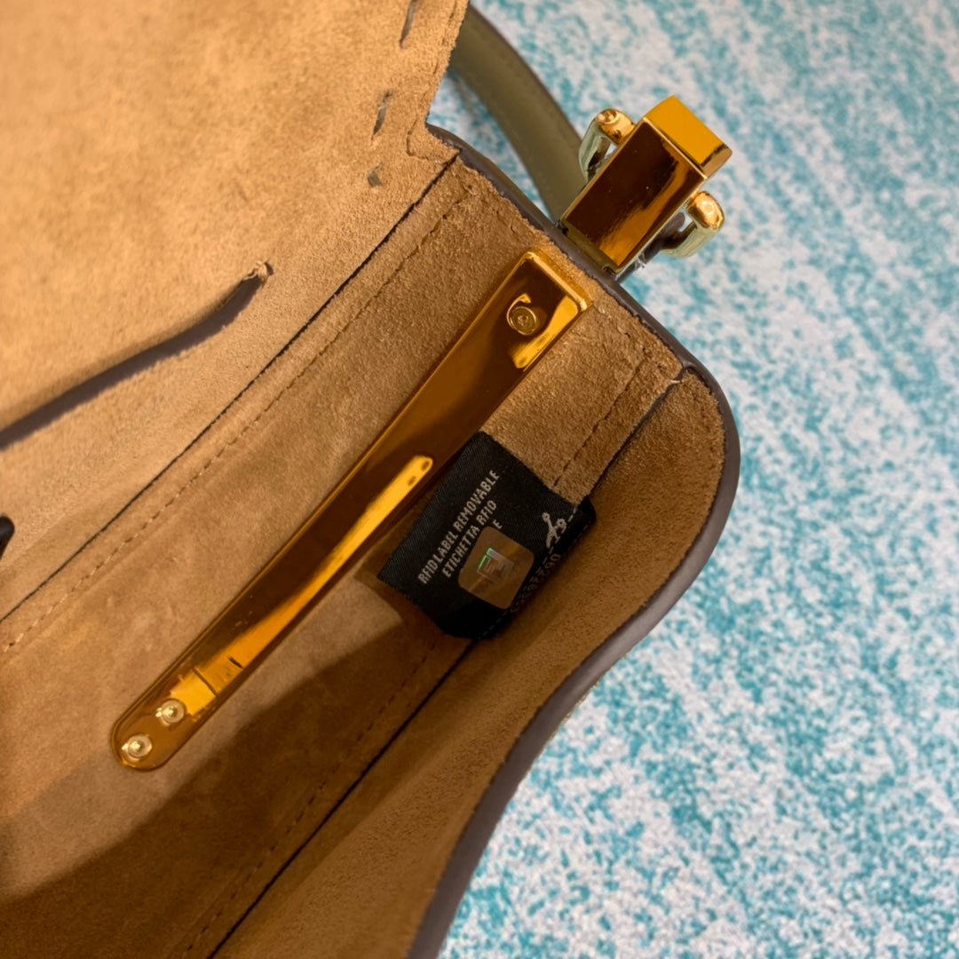 Luxe Touch Bags -  Bag - FED - 421
