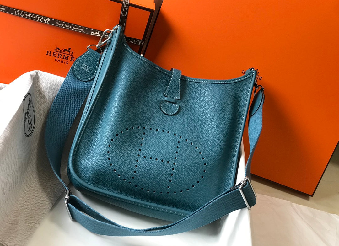 Luxe Touch- Fashion New Arrival Bag - HMS - 018