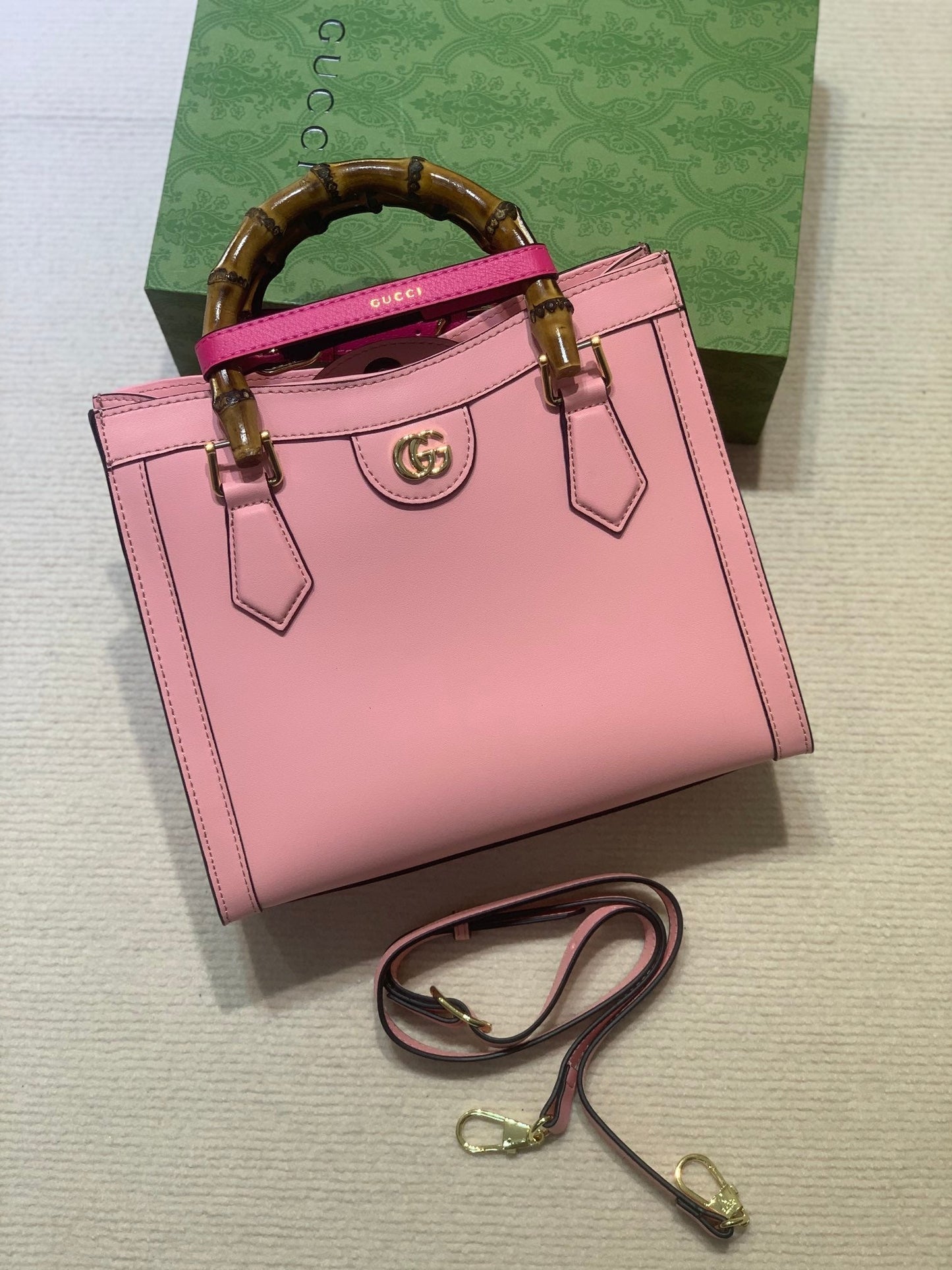 Elite Carryalls