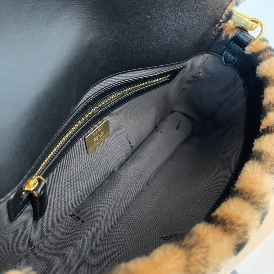 Luxe Touch -  Bag - FED - 310