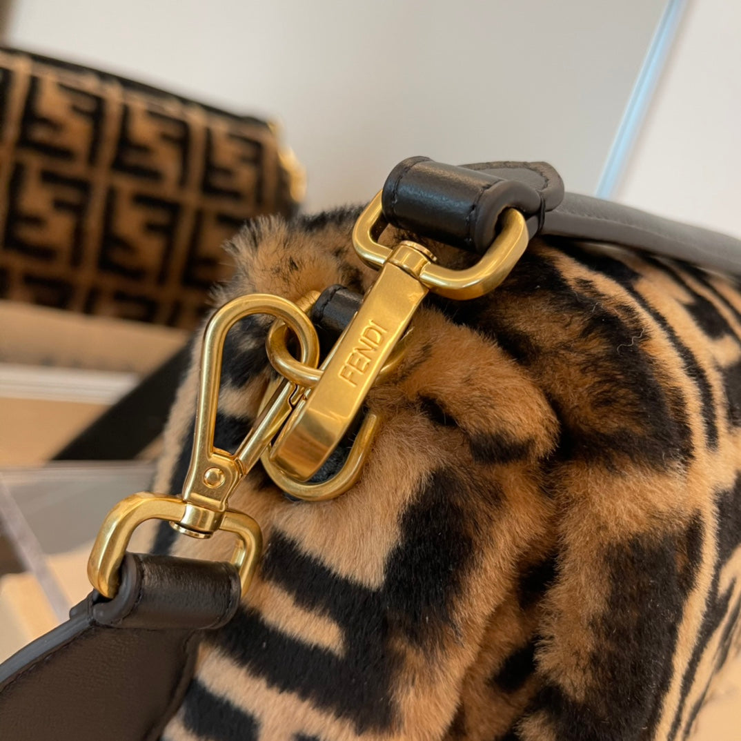 Luxe Touch -  Bag - FED - 310
