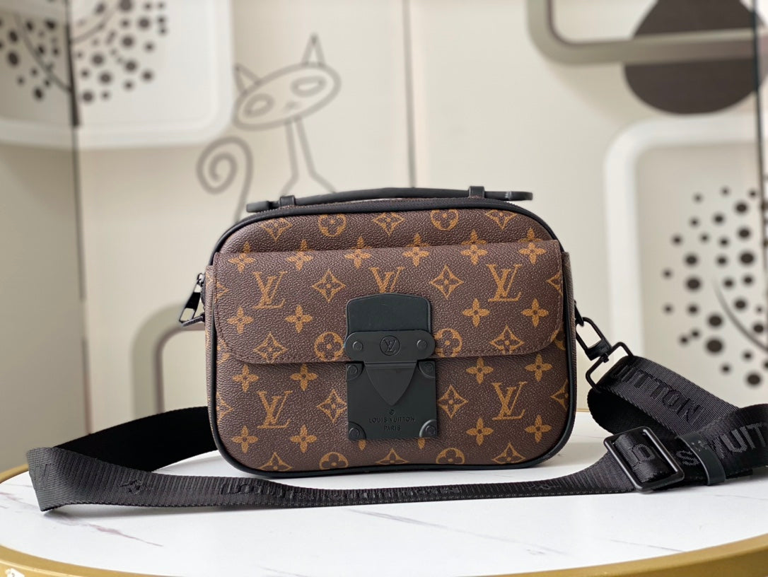 Luxe Touch Bags