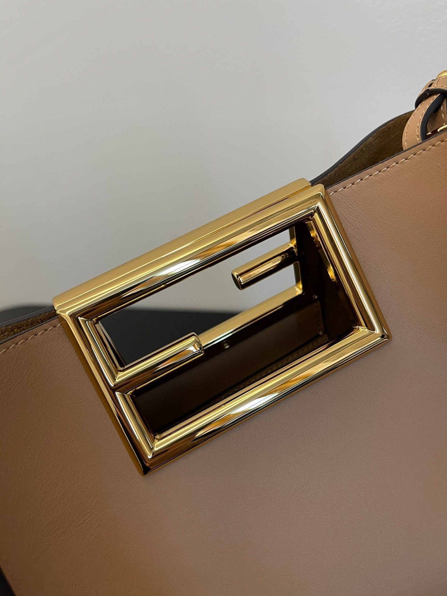 Luxe Touch -  Bag - FED - 350