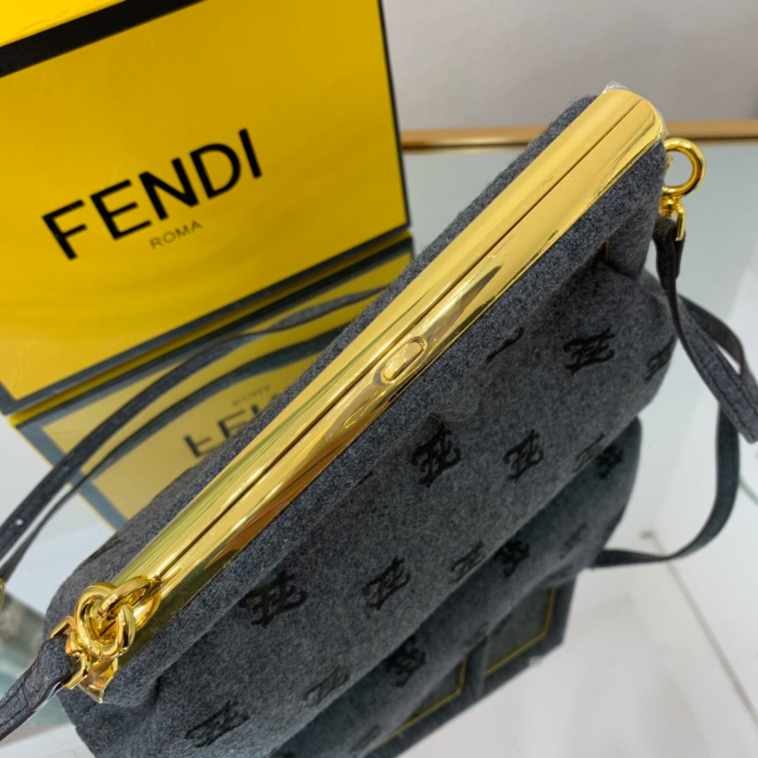Luxe Touch -  Bag - FED - 320