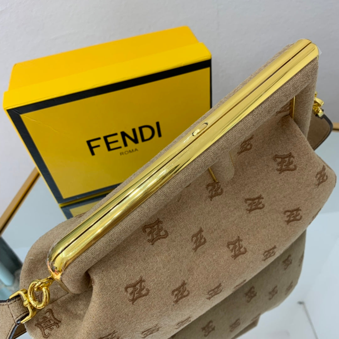 Luxe Touch -  Bag - FED - 323