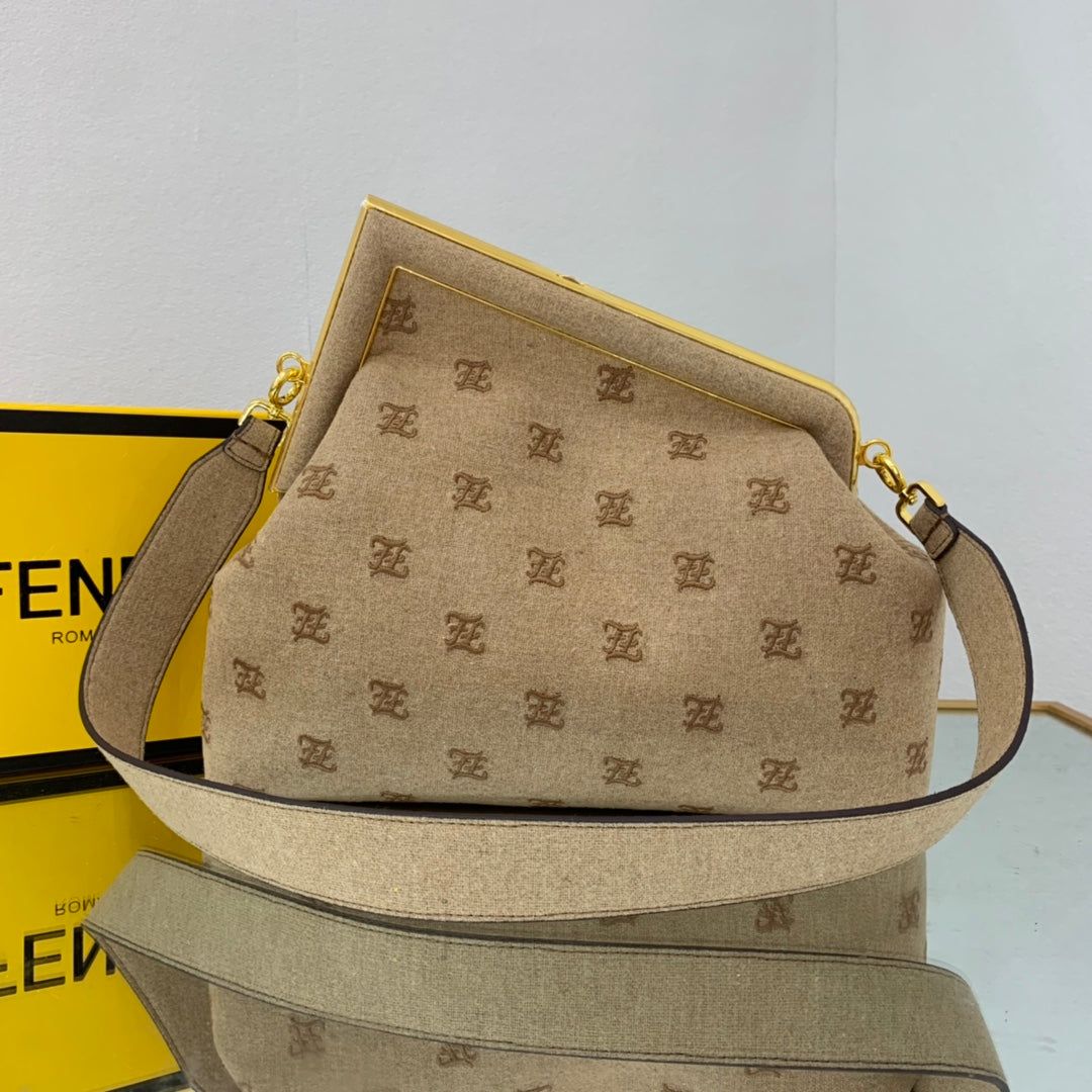 Luxe Touch -  Bag - FED - 323