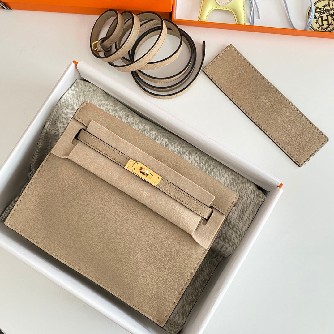 Luxe Touch- Fashion New Arrival Bag - HMS - 023