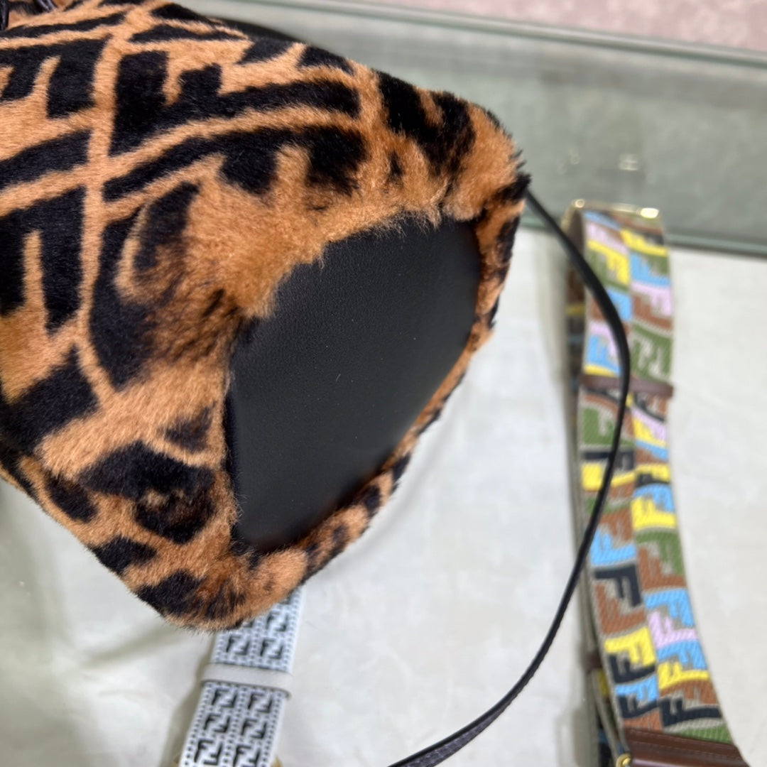 Luxe Touch -  Bag - FED - 307