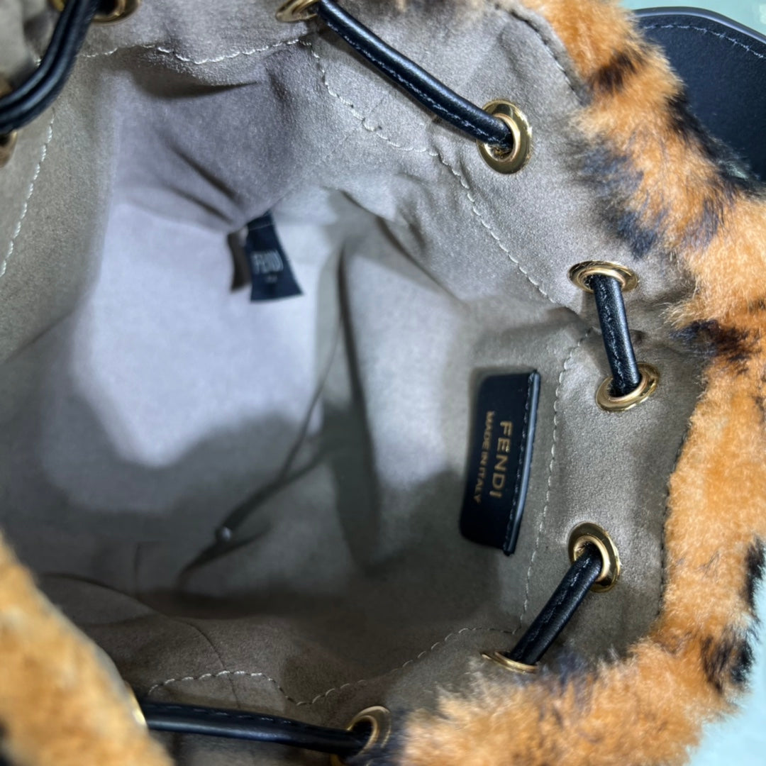 Luxe Touch -  Bag - FED - 307