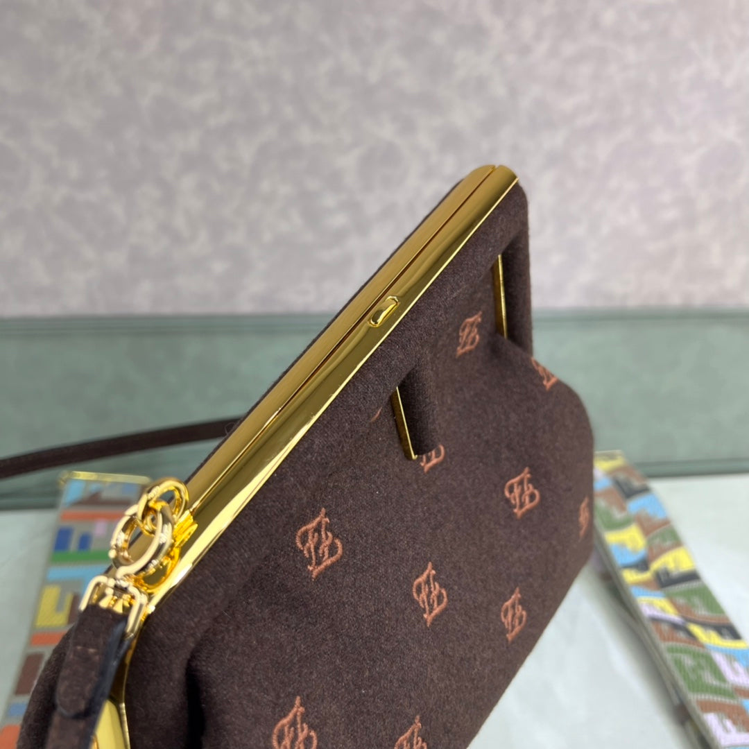Luxe Touch -  Bag - FED - 300