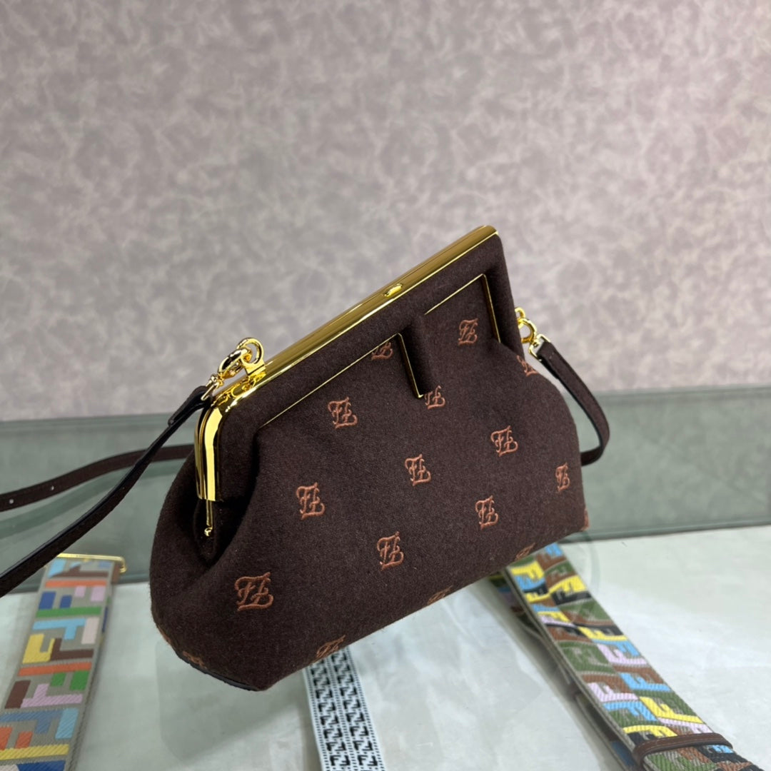 Luxe Touch -  Bag - FED - 300