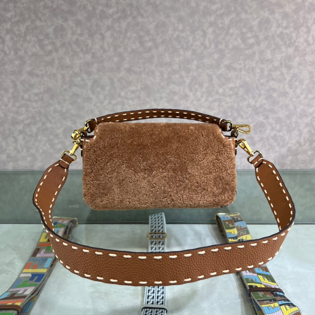 Luxe Touch -  Bag - FED - 270