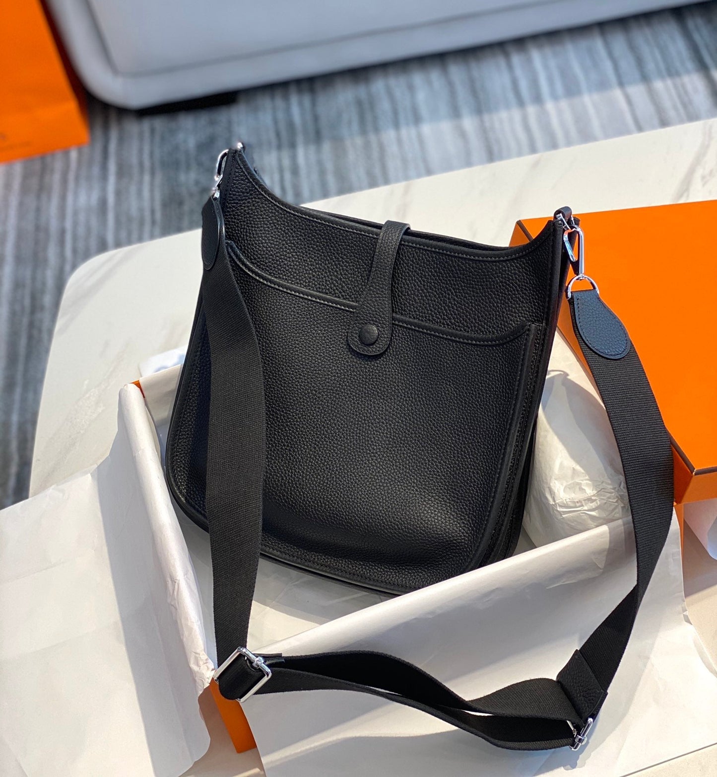 Luxe Touch- Fashion New Arrival Bag - HMS - 012