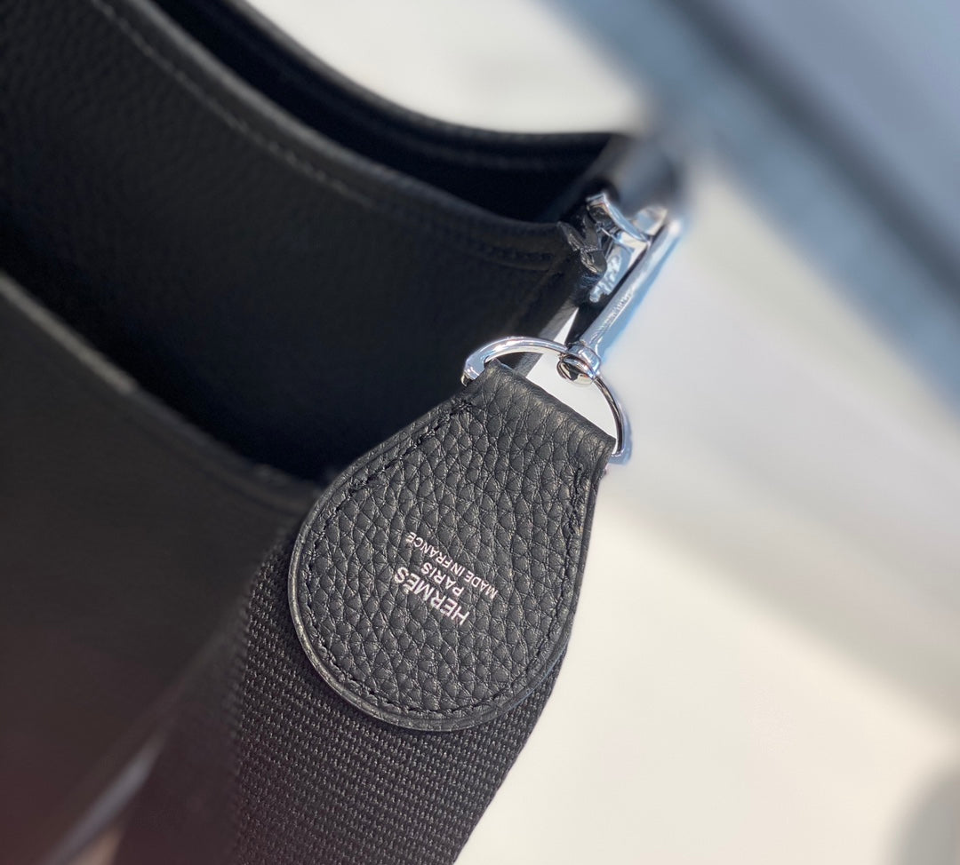Luxe Touch- Fashion New Arrival Bag - HMS - 012