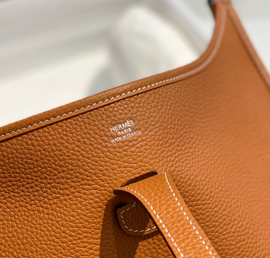 Luxe Touch- Fashion New Arrival Bag - HMS - 011