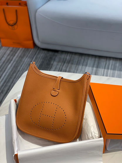 Luxe Touch- Fashion New Arrival Bag - HMS - 011
