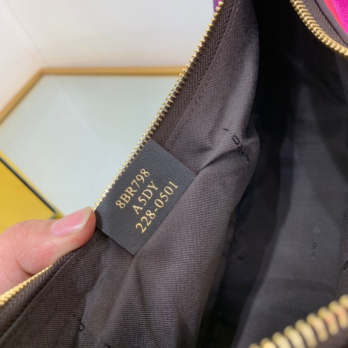 Luxe Touch -  Bag - FED - 247