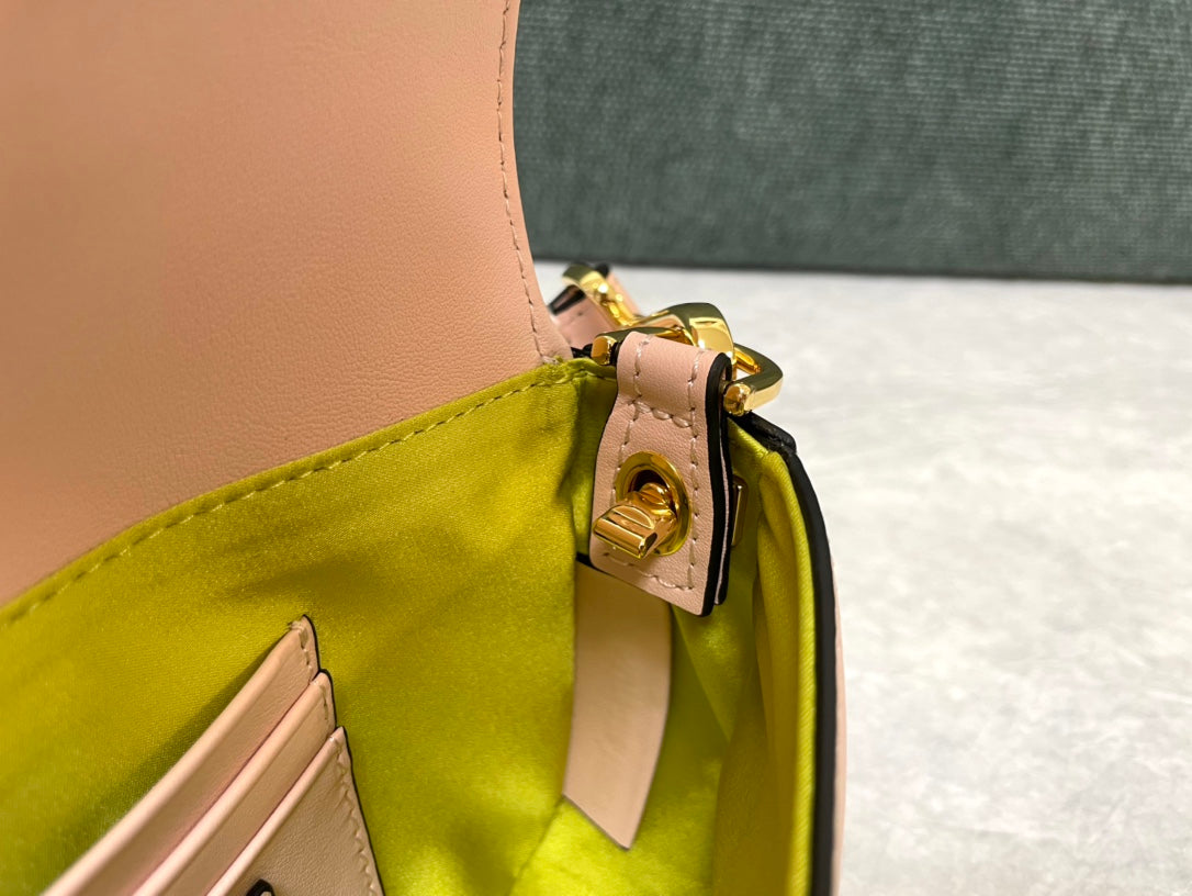 Luxe Touch -  Bag - FED - 187
