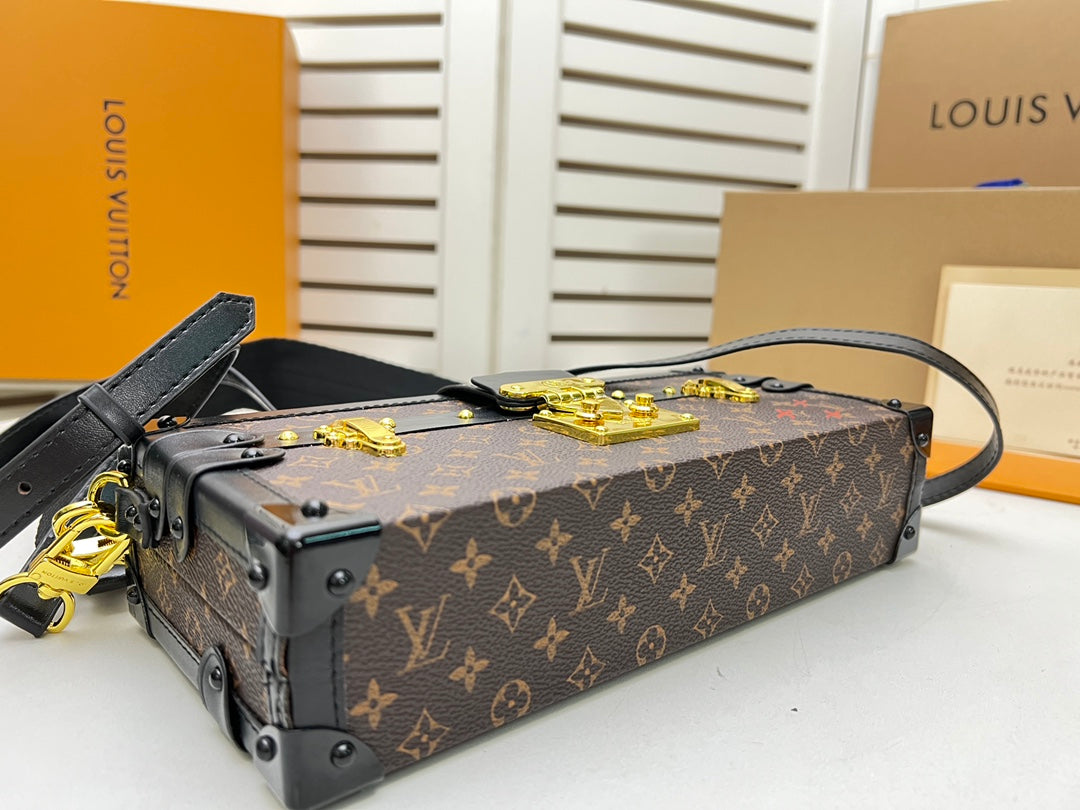 Luxe Touch Bags