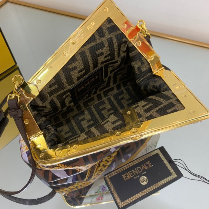 Luxe Touch -  Bag - FED - 223