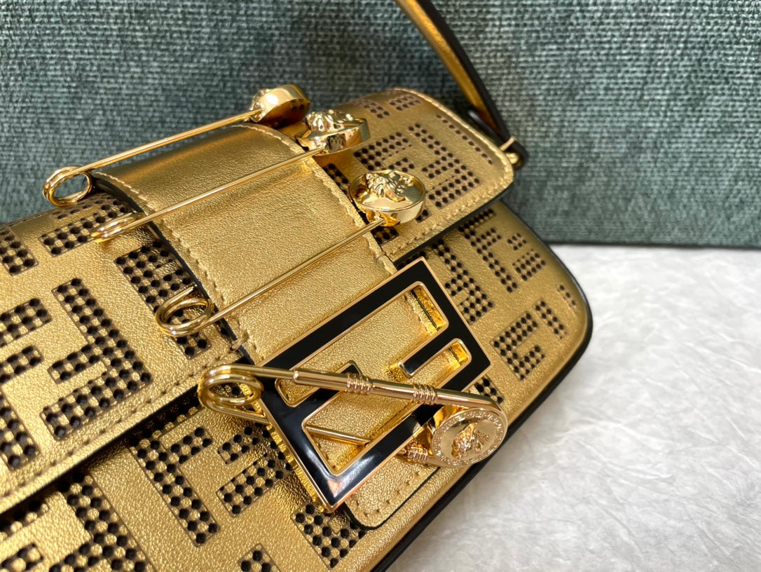 Luxe Touch -  Bag - FED - 184