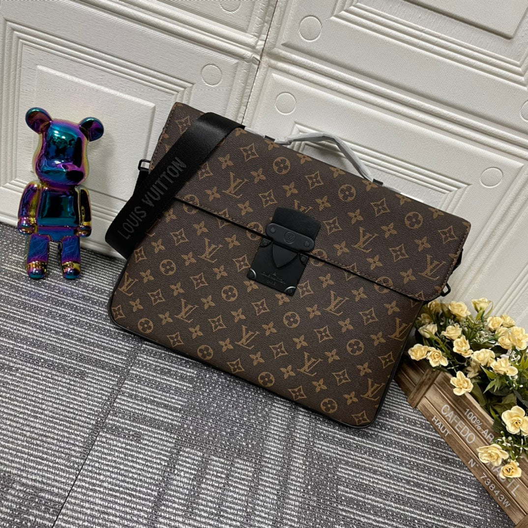 Luxe Touch Bags